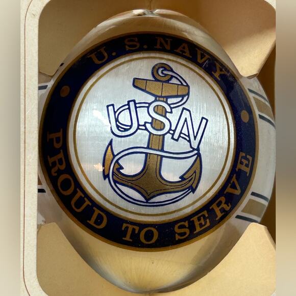 US Navy Collectible Christmas Ornament "Proud to Serve" NIB - Picture 7 of 9